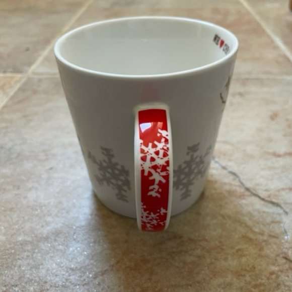 PPD Kissing Reindeer WE LOVE CHRISTMAS Mug - BNIB - HTF - Retired - Picture 7 of 11